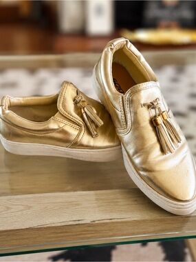 SODA Gold Metallic Tassel Slip-On Sneakers Loafers Sz 6.5 - Runs Large